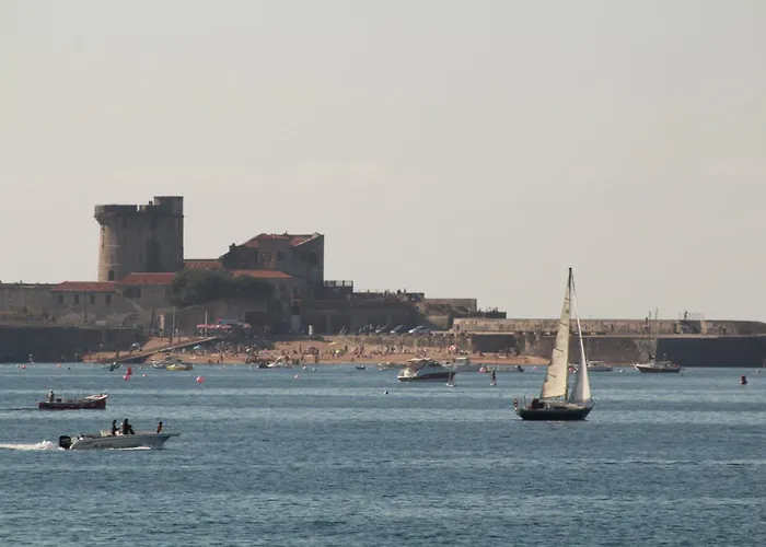 Bel Air ホテル 3*